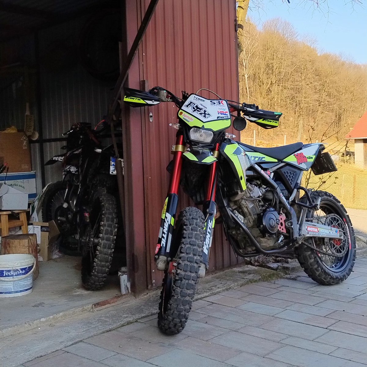 grdd31's tweet photo. Fantic 125 Supermoto, Motard, Enduro https://t.co/SVyn6bQR4r