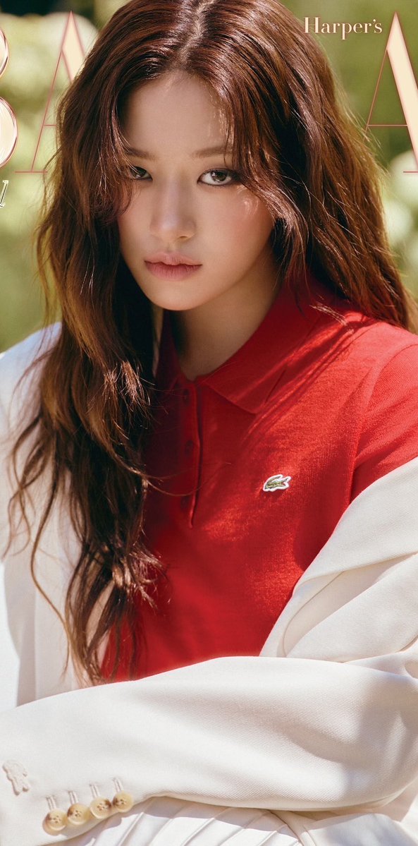 anyujinss2's tweet photo. I’m so curious for what kind of fits that yujin will have for lacoste pfw and also her airport fashion looks 🧎‍♀️

#ANYUJIN #LACOSTE
#LacosteSS27 #PFW 
@Lacoste https://t.co/8blJOoCGMq