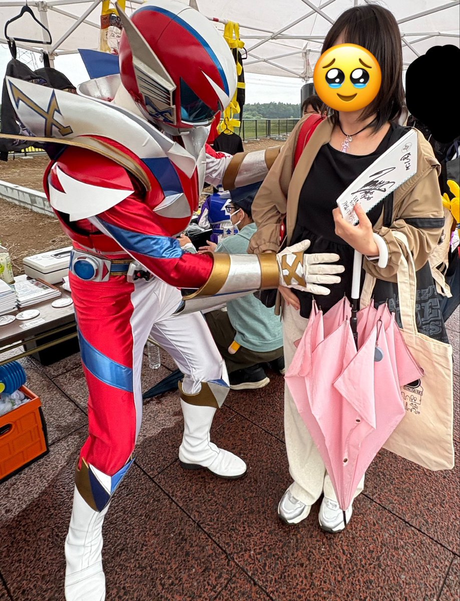 iblgr0509's tweet photo. 2ヶ月ぶりのイバ活で、Xさんに安産祈願していただきました🙏✨
いつもありがとう🥹💕
撮影してくれたももママさんにも感謝です🙏
11月は会いに行けないと思うけど、応援してます💪

#イバライガー https://t.co/3AG6aI6MGX