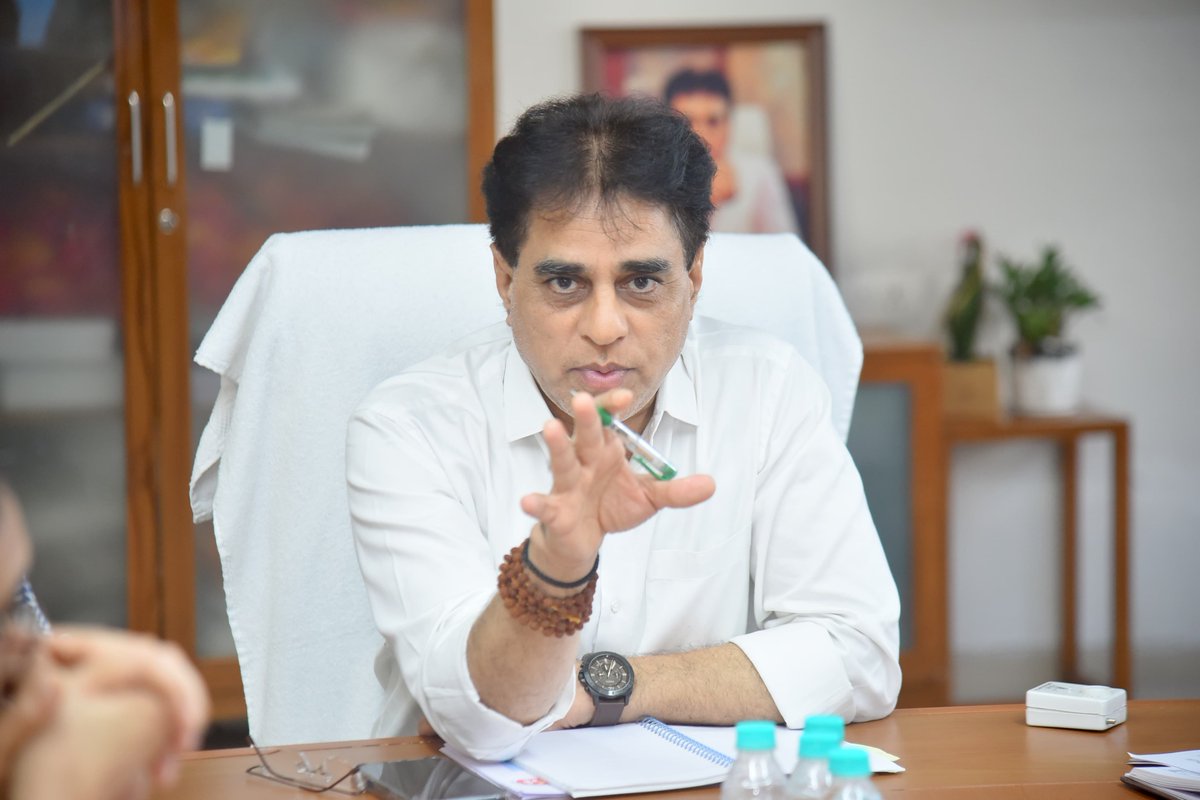 prafulpbjp's tweet photo. "Strengthening Public Health Through Proactive Surveillance and Prevention"

A comprehensive review meeting was held with senior health officials to assess Gujarat’s ongoing measures for the prevention and control of vector-borne diseases,including Dengue,Malaria and Chikungunya. https://t.co/Y00AVnDXaM