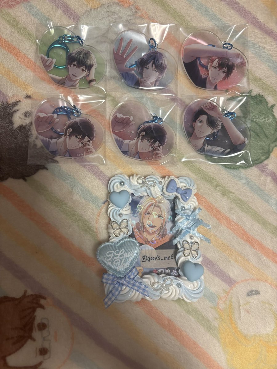 goods_mel's tweet photo. 【交換】スタマイ アニバ フェス どきどきくじ C賞

譲)槙 神楽 大谷 宮瀬 新堂

求)フェス特典缶バッジ:桐嶋2点

郵送 https://t.co/6BpaojmUPe