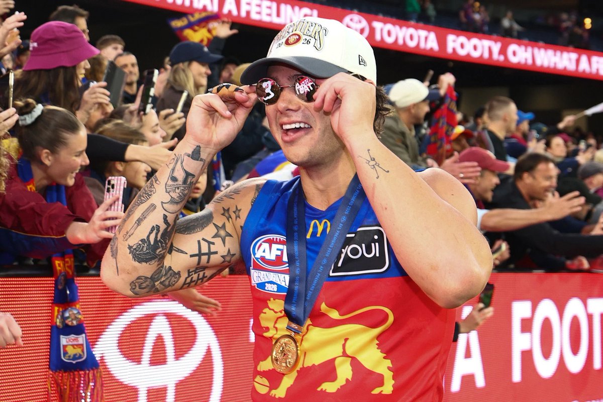JasmSoni's tweet photo. A WHOLE MOOD @brisbanelions #aflgf https://t.co/bm8L36cE1q