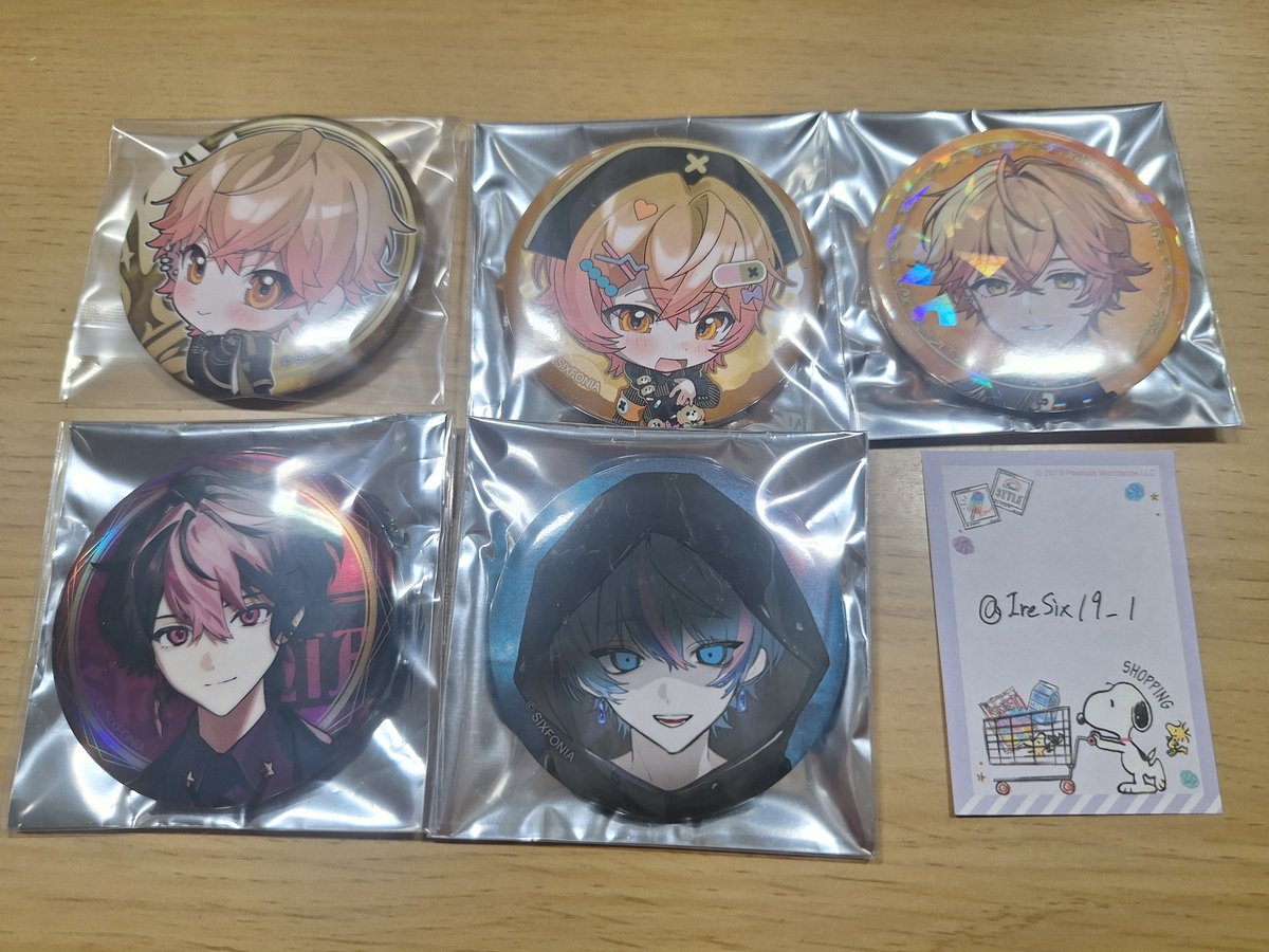 IreSix19_1's tweet photo. シクフォニ　グッズ　交換　缶バ

更新です。
譲：1枚目
求：LP等身、周年等身（両方🍵ｻﾏ）

詳細は引用元まで
#シクフォニグッズ交換 https://t.co/2Ldrjk2FjP