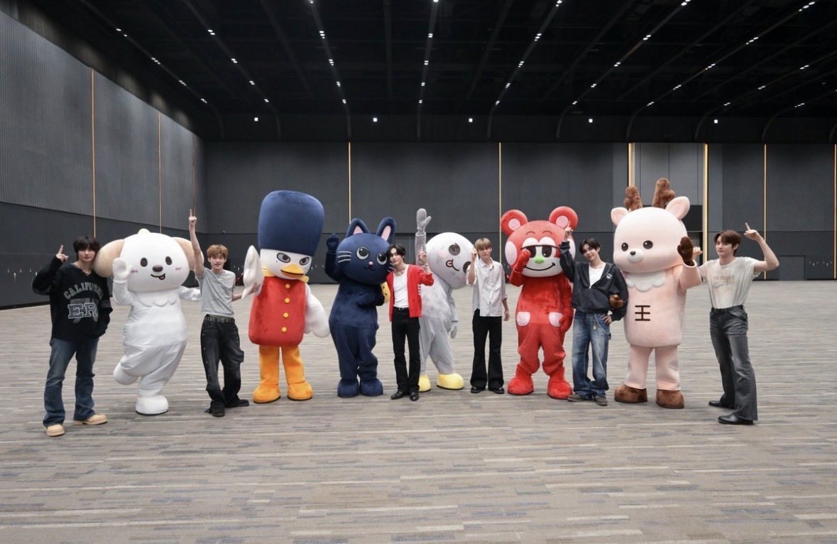 stseok0319's tweet photo. ヨンドリが���気すぎる件について https://t.co/1oCDpfxPLG