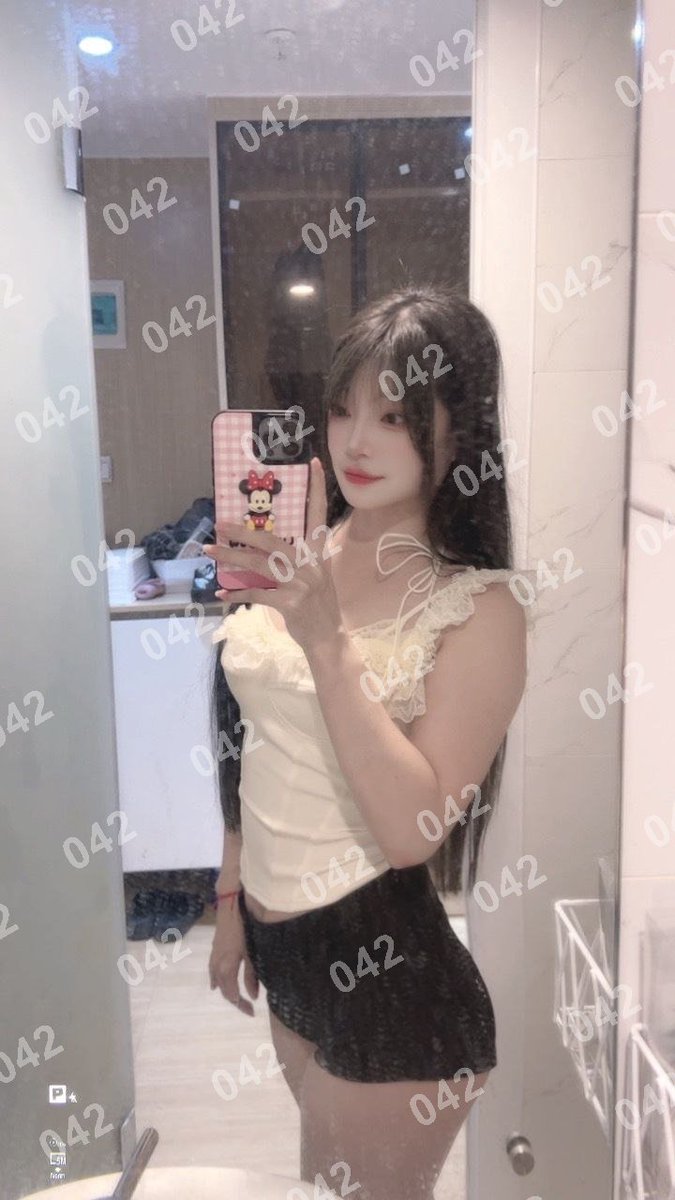 190102adri's tweet photo. 💋KB通道💞：@kirkers123（注意！失联看主页第一条帖子，选好妹子转发或者截图页面咨询客服）

#黑龙江

好姑娘志在四方，本不该贪恋儿女情长，可你偏偏是我的志向。

哈尔滨市道外区哈尔滨东站站前广场

#哈尔滨 https://t.co/o7i7YkRpcF