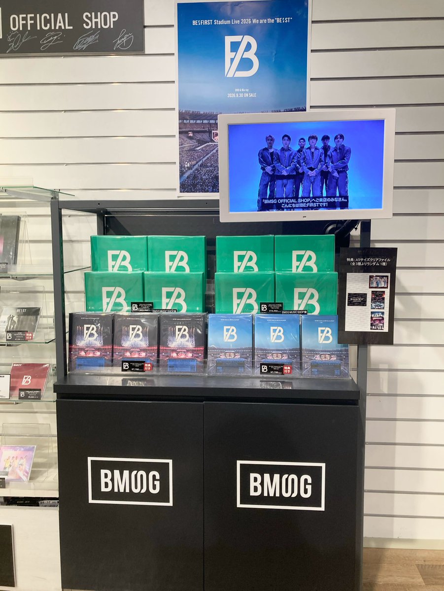 treevillage_jp's tweet photo. ◤#BMSG OFFICIAL SHOP◢

#BEFIRST
LIVE DVD&Blu-ray
「BE:FIRST Stadium Live 2026 We are the “BE:ST”」
本日店着日！

💿BMSG MUSIC SHOP限定盤
・「Moment」Float Camera
・「Move On」Stadium Camera
・Day1 MC Digest
・約90分に及ぶ大ボリュームのBehind The Scenes
・ライブ音源CD　など特典多数収録

🎁購入特典
A5サイズクリアファイル（全3種よりランダム1種）
※BMSG MUSIC SHOP限定盤は対象外となります。

#BESTY の皆さまのご来店をお待ちしております✨

▼SHOP詳細はこちら
https://t.co/RWGNtkdSpx

#BEFIR5T
#BF_StadiumLive2026