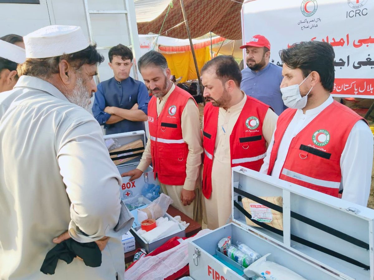 prcsma's tweet photo. Ready to Respond, Ready to Serve
During the Tableeghi Ijtima in Khar, Bajaur, @PRC_official ERT volunteers with support from @ICRC, provided timely first aid to people who were injured or fell ill during the gathering.
@ICRC_Pakistan
#ICRC #FirstAid #EmergencyResponse https://t.co/iF0UiT9g5t