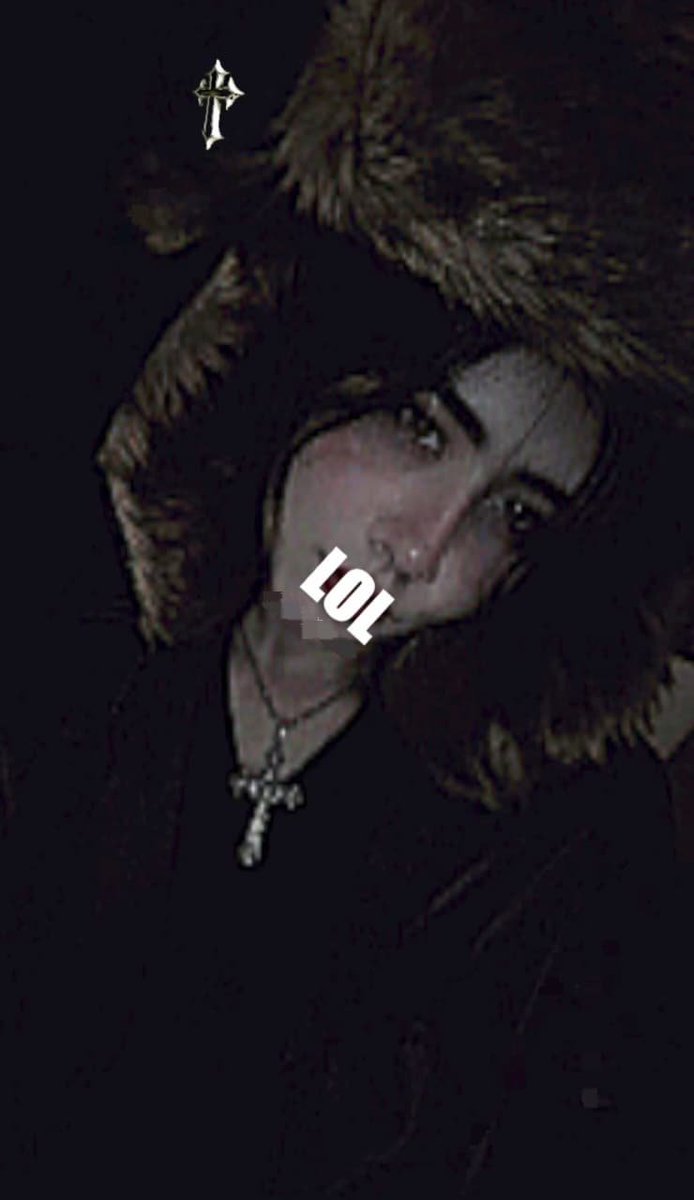 Nokoort's tweet photo. Icon vs user 

Lo elimino en un rato:b https://t.co/bFdCguMHal