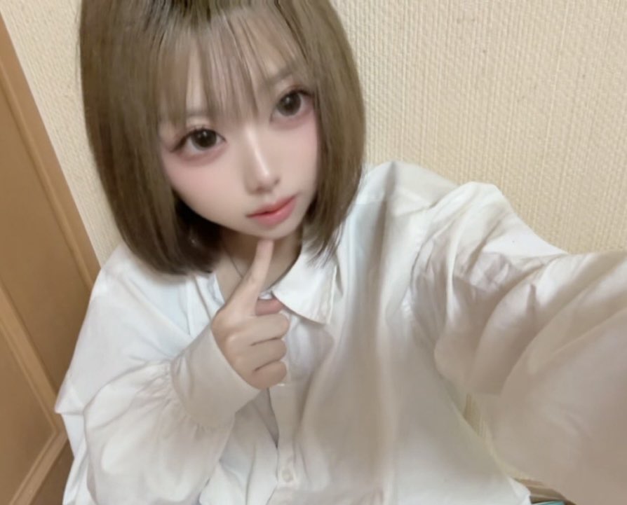 3zy_u's tweet photo. 髪切っただなもー https://t.co/lDNCUzc7ND