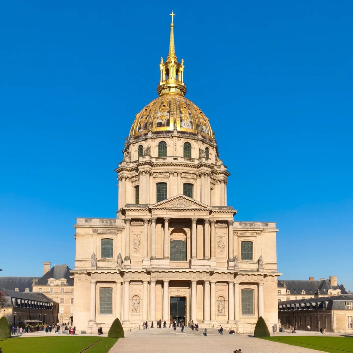 JakoBaltazar's tweet photo. Stadttour in Paris am 29. 12. 2025 

#kaiserwetter #Somme #Freude #pariserkunden https://t.co/39337JwaO4