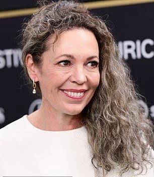oliviascolmans's tweet photo. An angel through and through https://t.co/0aN9yWdNZs