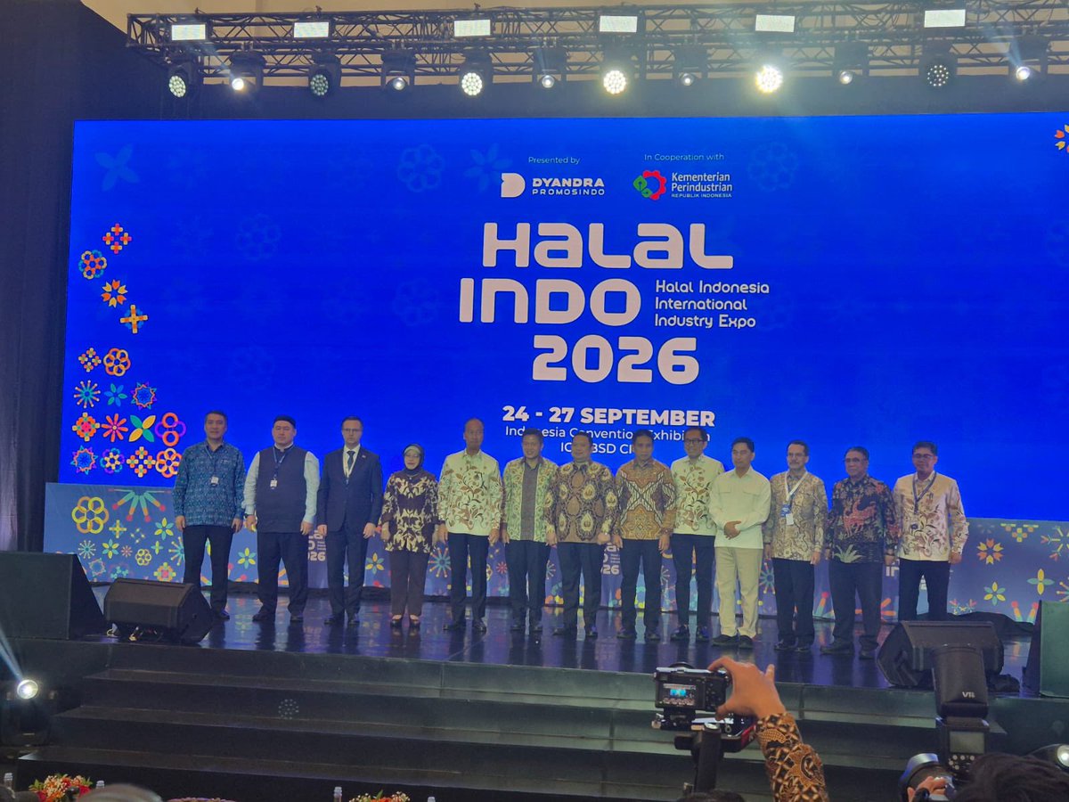 EmbKaz's tweet photo. On 24-26 September 2026, the Kazakh delegation consisting of Ermek Haji Mukatay, Deputy Supreme Mufti of Kazakhstan, and Aibek Atashev, Director of "Halal Damu" company, participated in the "Halal Indo 2026" exhibition and the International Conference of Grand Imams in Jakarta. https://t.co/veYc98aNie