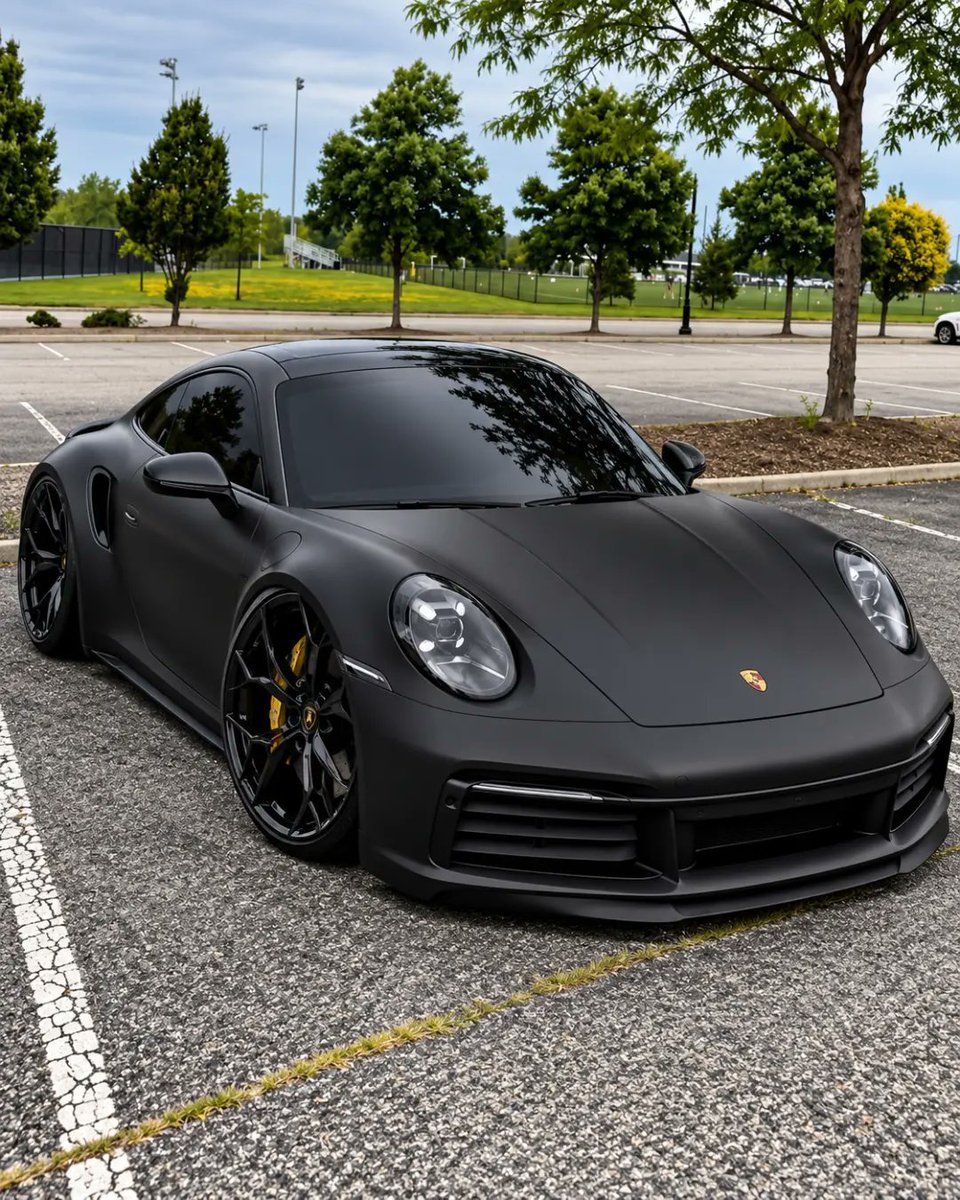 flowers3496's tweet photo. Porsche 911 Carrera s https://t.co/JJdhUwYVxa