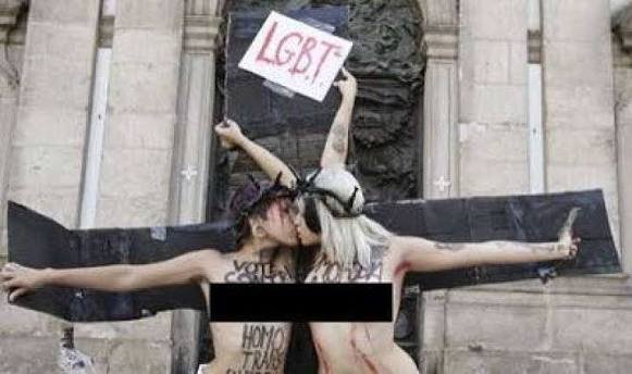 THSILVARJ's tweet photo. @BolsonaroSP Cadê a bancada petista, onde eles estavam quando tudo isso aconteceu no carnaval e na parada gay? https://t.co/VyNtqosbus
