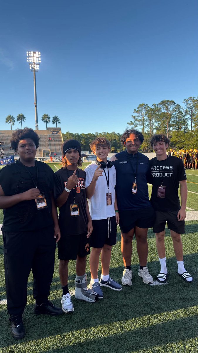Cam_Calloway24's tweet photo. Really enjoyed my time over the weekend  at the @BCUGridiron game. Thank you @Coach_JMoody for having me out!
@PCHSBULLSFB  @CoachMcNear @B_Wash72 @Andy_Villamarzo @CoachRomeo72 @PFitzB https://t.co/AT38L10Kpr