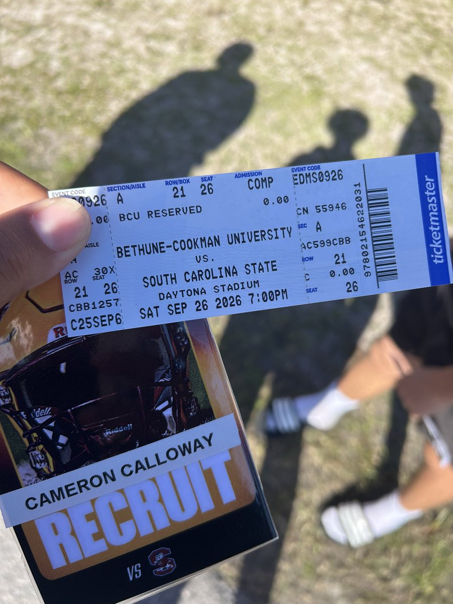 Cam_Calloway24's tweet photo. Really enjoyed my time over the weekend  at the @BCUGridiron game. Thank you @Coach_JMoody for having me out!
@PCHSBULLSFB  @CoachMcNear @B_Wash72 @Andy_Villamarzo @CoachRomeo72 @PFitzB https://t.co/AT38L10Kpr