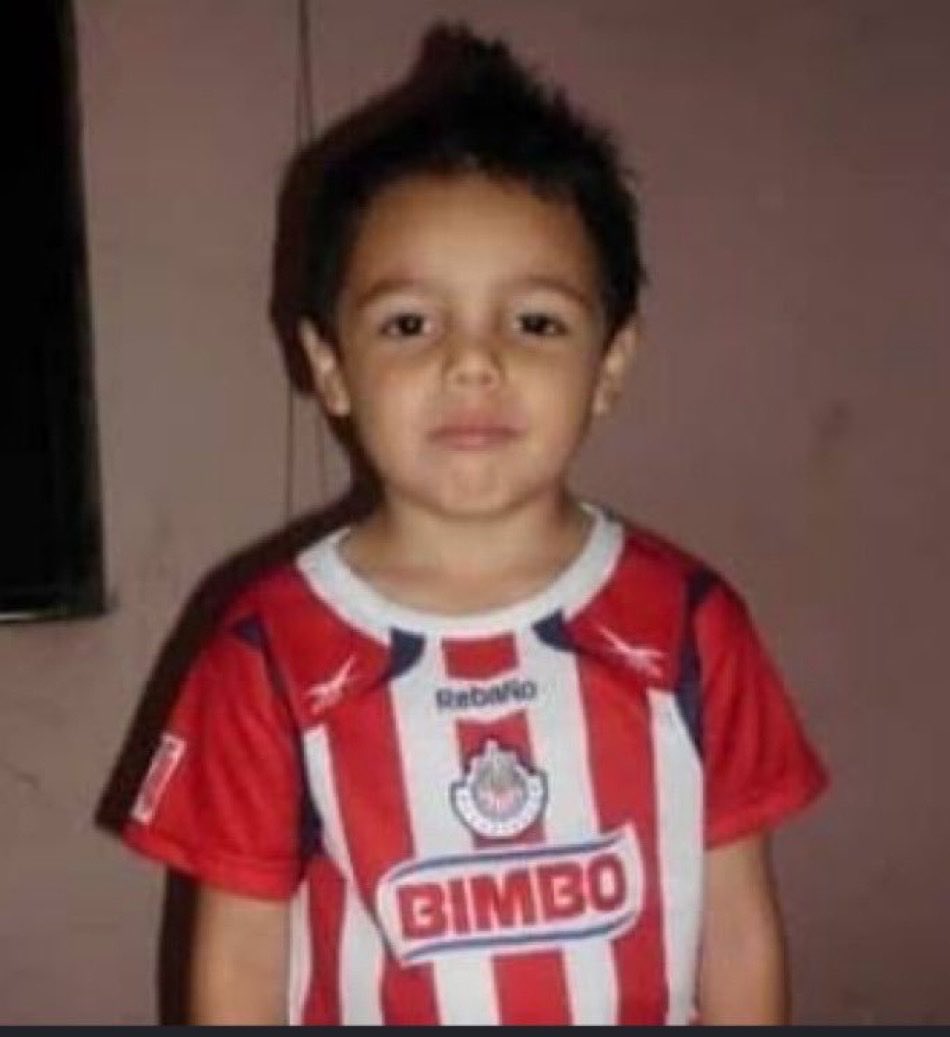 Carrillismo10's tweet photo. Aquí solo es querer inventar mamadas, Camberos podrá ser lo que ustedes quieran, pero ese cabrón es más de Chivas que el mismísimo Amaury Vergara https://t.co/yZP7lE3JUk