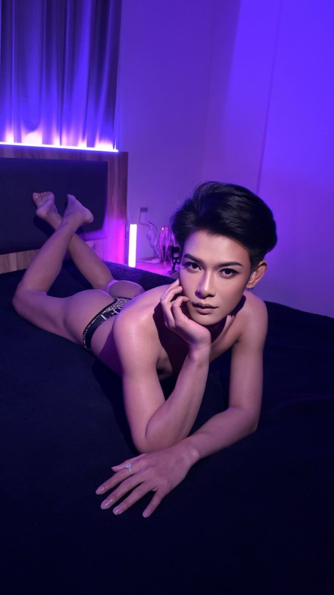 saqhkl's tweet photo. #ladyboy_bahrain
#ladyboy_juffair_bahrain
#ladyboy_juffair https://t.co/42wueJfiXq