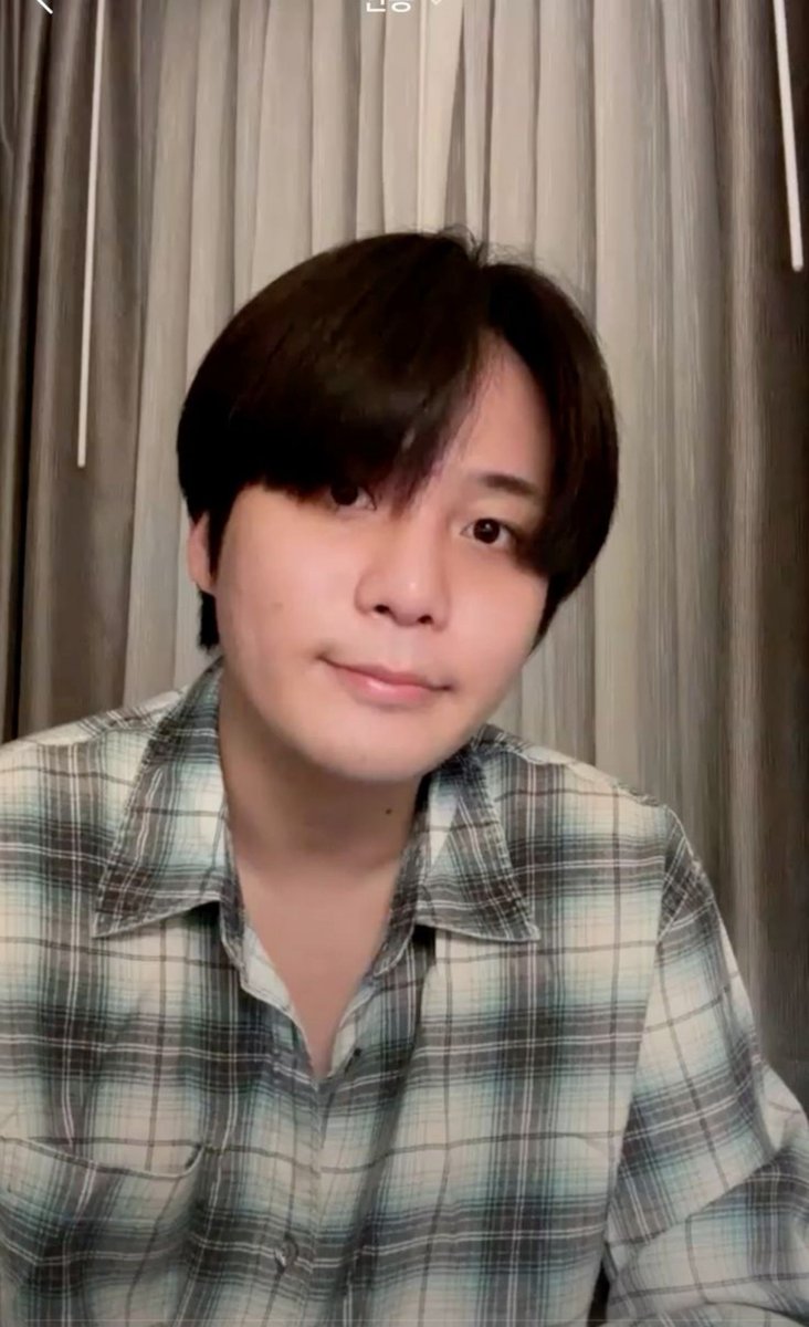 Fr3nkIero's tweet photo. Fluffy no makeup live Jongho come save me please https://t.co/DrZD6DvScO