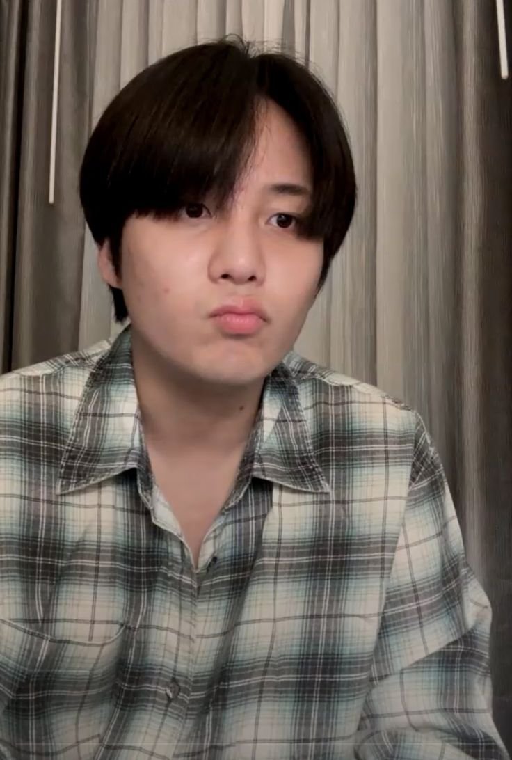 Fr3nkIero's tweet photo. Fluffy no makeup live Jongho come save me please https://t.co/DrZD6DvScO