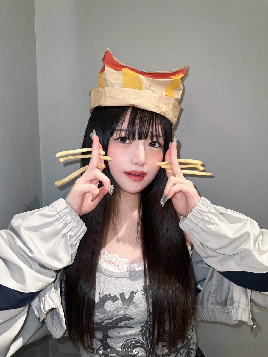 yumika313's tweet photo. おはにゃ⪩. .⪨ https://t.co/OyJMOVQjBJ