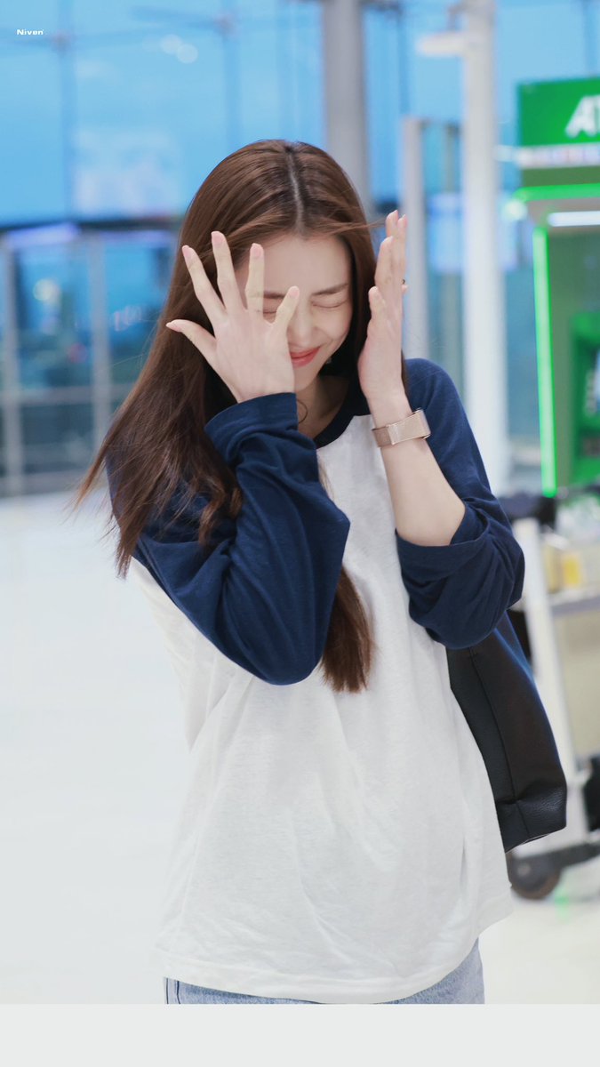 Niven_0099's tweet photo. 👋

#หมิวณัชชา #MiuNatsha https://t.co/VwJBZO8Ffq