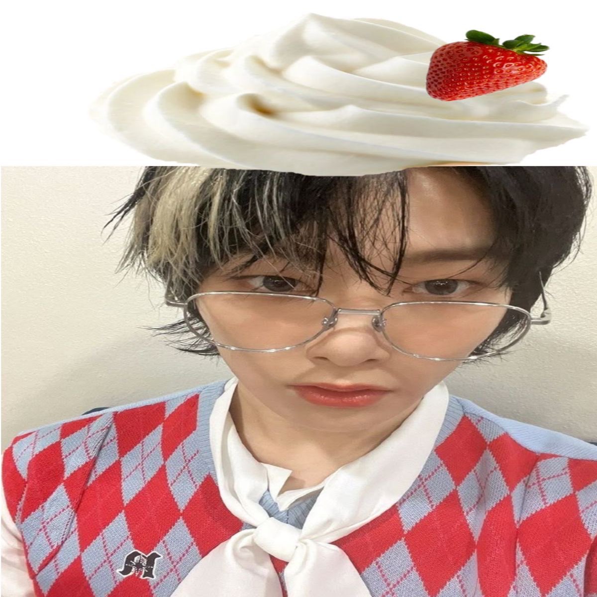 yanggloaf's tweet photo. steps 4 todayyy + fasting , currently at 24 hours !! https://t.co/9echb6QnM9