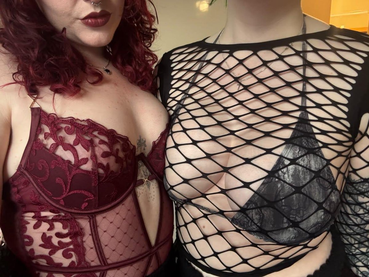 thereisabeth's tweet photo. POV: that annoyingly tall gay couple is trying to talk to you on a night out https://t.co/oufzFjZZK6