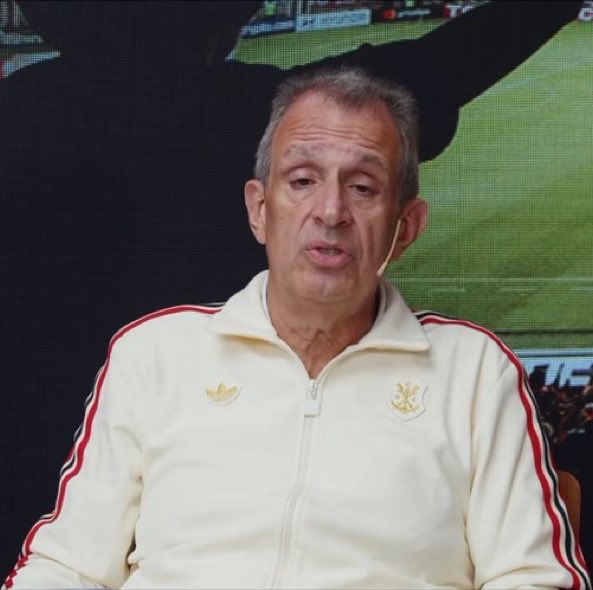 golsdobrasil1's tweet photo. 🚨 “COMO É QUE EU VOU PAGAR O PAQUETÁ EM JANEIRO?”

Bap, presidente do Flamengo, criticou a MP que proíbe as bets no futebol brasileiro:

“O Flamengo faz tudo dentro da lei. O Flamengo não precisa de ajuda do governo para pagar suas dívidas. Nós pagamos as dívidas que tínhamos no passado.”

“Agora, essa medida compromete as receitas do futuro. Isso afeta a folha do futebol, as contratações que fizemos, os pagamentos que temos a fazer e os esportes olímpicos.”

“A maior parte dos recursos vem de incentivos fiscais, e a maior parte do dinheiro vem das agências de bet. Você também tem problemas com as placas de publicidade.”

🎙️ Bap | Flamengo TV
🗞️ @simpraisa 
📸 Reprodução