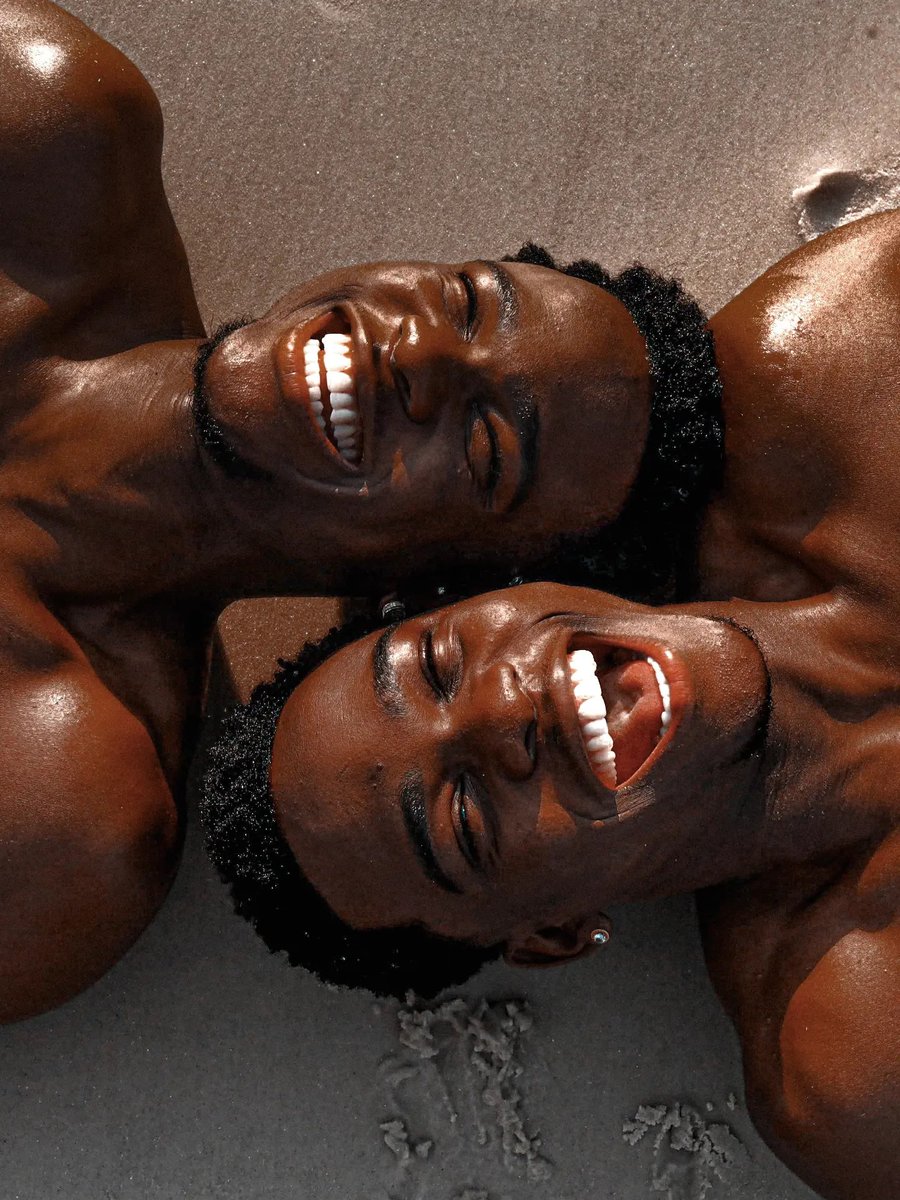 blackishpress's tweet photo. In love with this photoshoot of Faiska and Fumassa —the twins from São Gonçalo, Rio de Janeiro. 📸 https://t.co/iv8EhB15d6