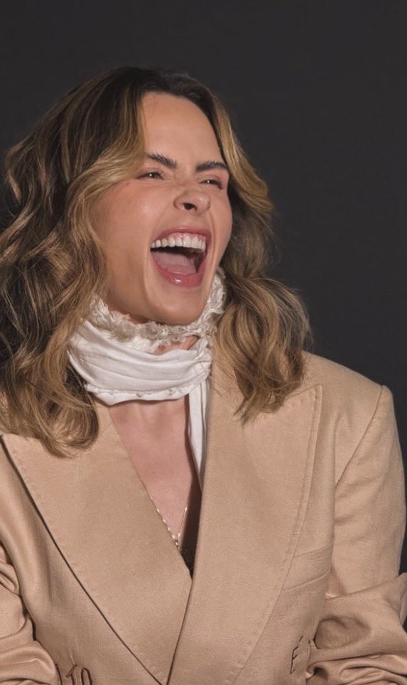 feiticyrenault's tweet photo. a dona do meu coração https://t.co/inGXMl1BNe