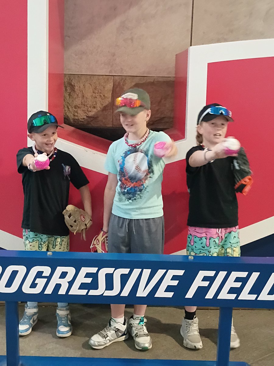 lnsertFunnyName's tweet photo. @JoShowAdell Took my son and two of his friends to his first game this year should have waited later in the season to do it when you were here so we could have got a dub that day https://t.co/qVblKwjXTl