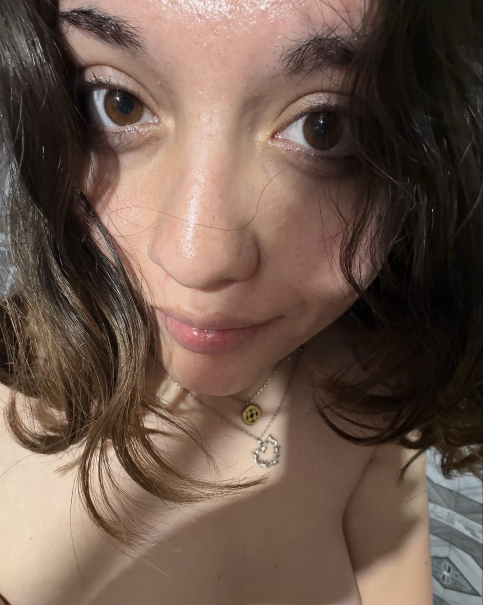 Alicevampcore tweet picture