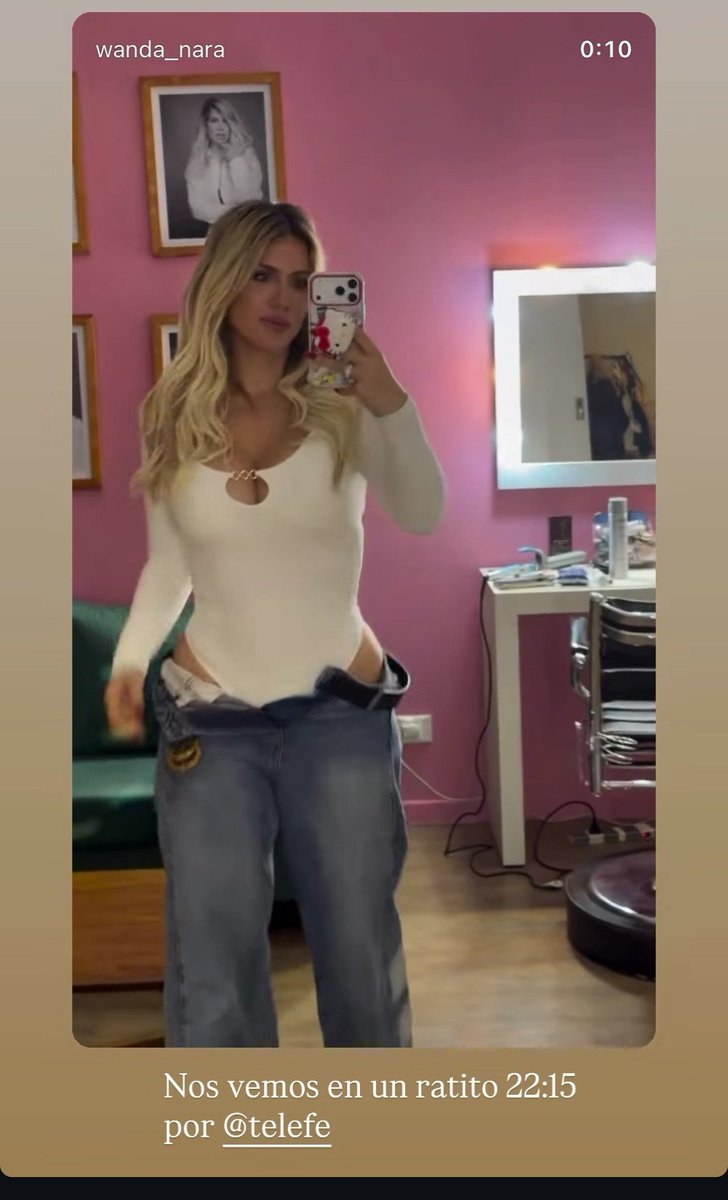 MarielMoongirl's tweet photo. Le dicen gorda, le buscan celulitis, le editan las fotos, mientras tanto Wanda aparece así🔥Odian que ella sigue trabajando, creando, facturando, haciendo su vida mientras otros desesperados por encontrarle un defecto🫪agotador intentar destruir a una mujer que no deja de brillar https://t.co/uRknhH1Tb5