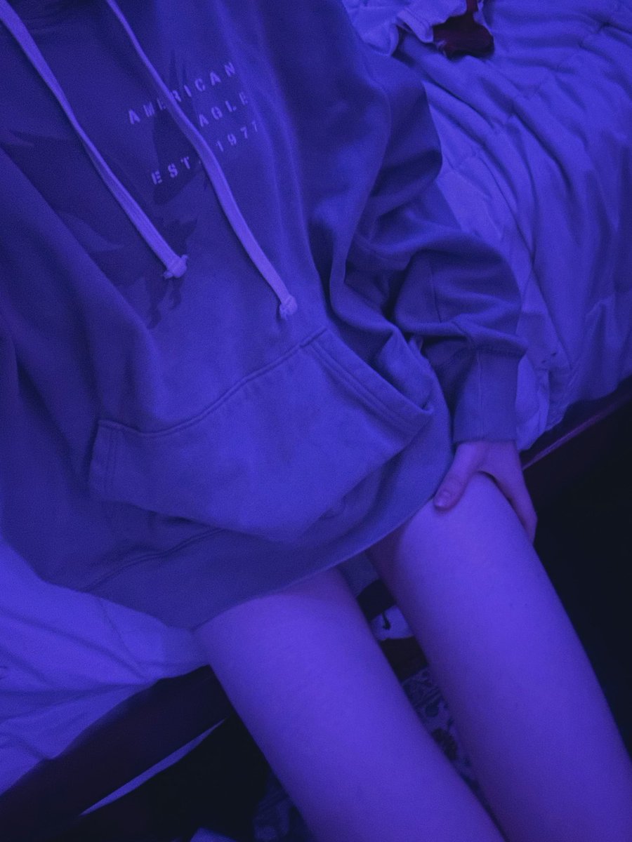 omadaeri's tweet photo. bcs today.. without cheating what bmi do my legs alone look https://t.co/u8aICLiwoj