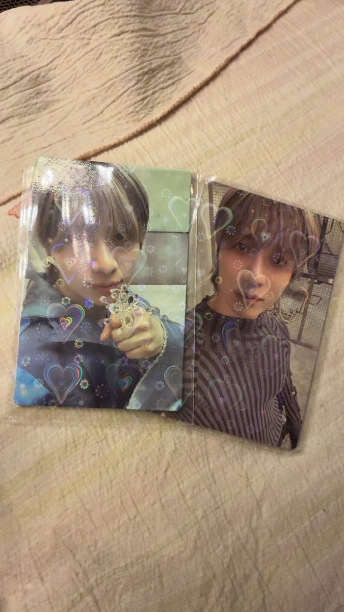 raricide's tweet photo. shoutout to the absolute legend in college who gave me these after finding out im shawol 🥹 https://t.co/ffYX6Z378k
