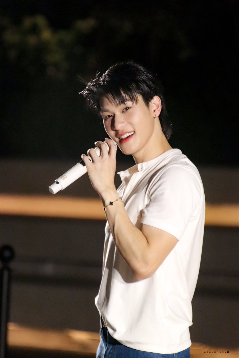 dinowtawlek's tweet photo. ฉันไม่รู้จักชื่อดอกไม้ (แต่จะหามาให้เธอ)-OFFROAD KANTAPON🌻🌻
🔗https://t.co/JaGF7bQRhs
#offroad_ktp #OFFROAD
#ออฟโรด
#ฉันไม่รู้จักชื่อดอกไม้แต่จะหามาให้เธอ
@TOTOGABACK https://t.co/qtgIee6cHA