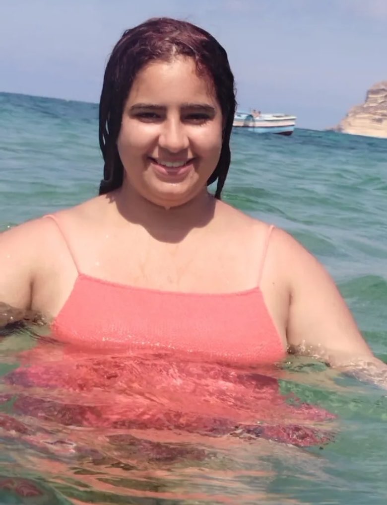 tunisiancuck's tweet photo. من رسائل الصفحة :

تونسي يريد يعيش الدياثة في الواقع على أخته سوار عمرها 15 سنة يدعم أخته على التحرر و يشتريلها أفجر ملابس و يدخلها الخمارات في الأوتيلات و يخليها مع السياح و شافها بحضن سائح فرنسي عمره فوق الـ 60 يبوسها و يلعب في جسمها قدامه و فجر دياثته لكن أخته رافضة انها تتناك. يريد يرتب لقاء مع سائح ينومها و يشبع في لحمها و يصورها عشان يصير ينيكها يوميا و يديثه عليها. الجاد يتواصل معه و هو يتكفل بجميع المصاريف.

لايك و ريتويت يجيك رقمه على الواتساب خاص
