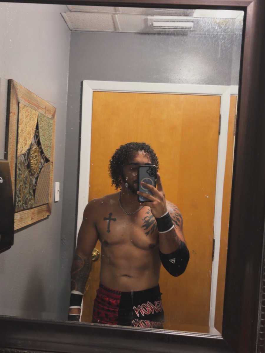 IamDevion99's tweet photo. Mirror Selfies still in??
#Devion #mirror https://t.co/ULuBtHue3R