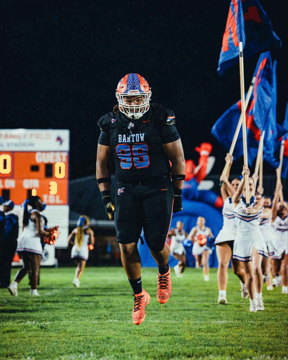 Mello_da1_'s tweet photo. 🚨🚨Mid season film🚨🚨
‼️4 sacks‼️
‼️20+ TFLS‼️
‼️6 tackles ‼️
‼️10 QB Pressures ‼️
‼️1 forced fumble ‼️
‼️1 fumble recovery ‼️
‼️1 PBU‼️
Just wreaking havoc in the backfield check it out!!🫡
 @GradyMorrell @BartowFootball @mannypopo @BartowBoosters @polk_way @DylanOliver23 @H2_Recruiting @RealNews102 @CountyPolk @PrepRedzoneFL @TomLoy247 @Hayesfawcett3 @Andrew_Ivins @Andy_Villamarzo @DanLaForestFB @ZBlostein247 @LawrenceBl83397 @TheUCReport @trenchmenAC @UTLRecruitingDL