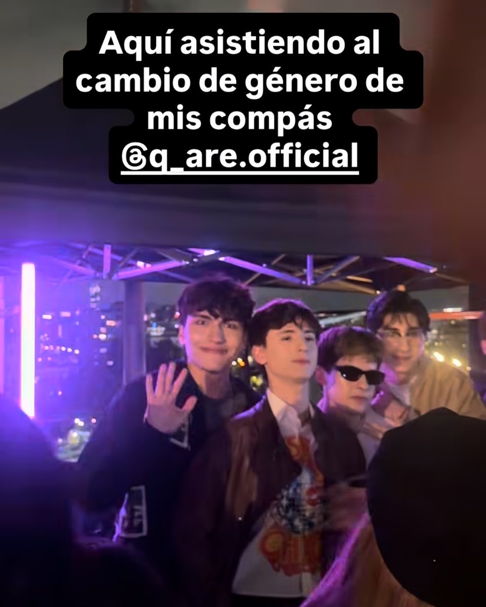 creganpie13's tweet photo. KQWJWJWNWNDNDLEKWKWMWENDKWLWKKWLWIWIW😭😭😭😭 https://t.co/GwwFiLtd35