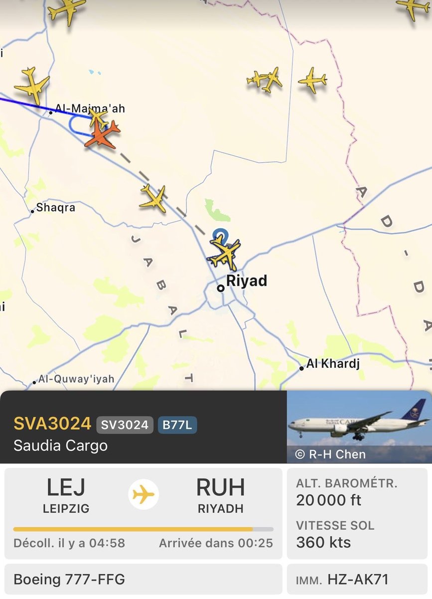 MideastIntelX's tweet photo. Flight operations at King Khalid International Airport in #Riyadh were suspended due to Houthi attacks https://t.co/yGrRrtGa9m