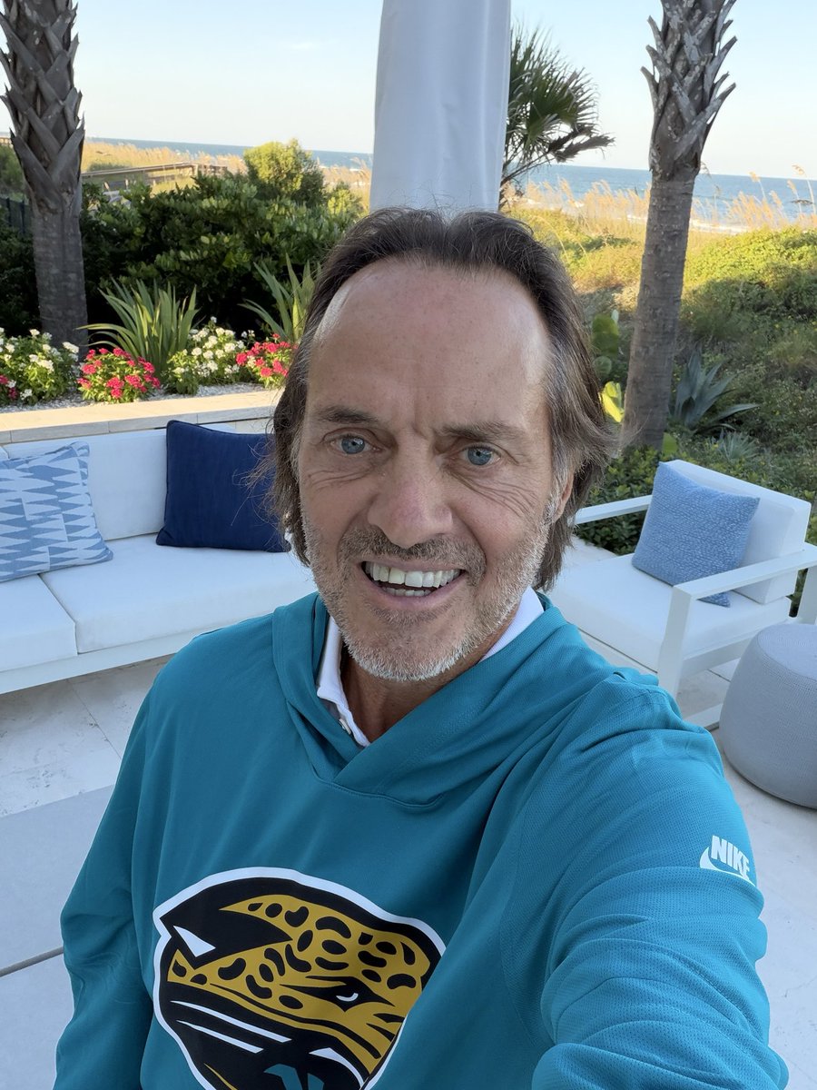 JohnLegere's tweet photo. Who is ready for the end of September this week? Where has the year gone? https://t.co/KMfFaac7MK