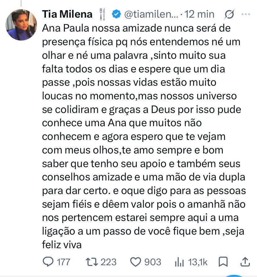 renaultology's tweet photo. a ana paula ainda aguentou muito né, a mulher parecia um espirito obsessor atrás dela https://t.co/LY3rvTCkam
