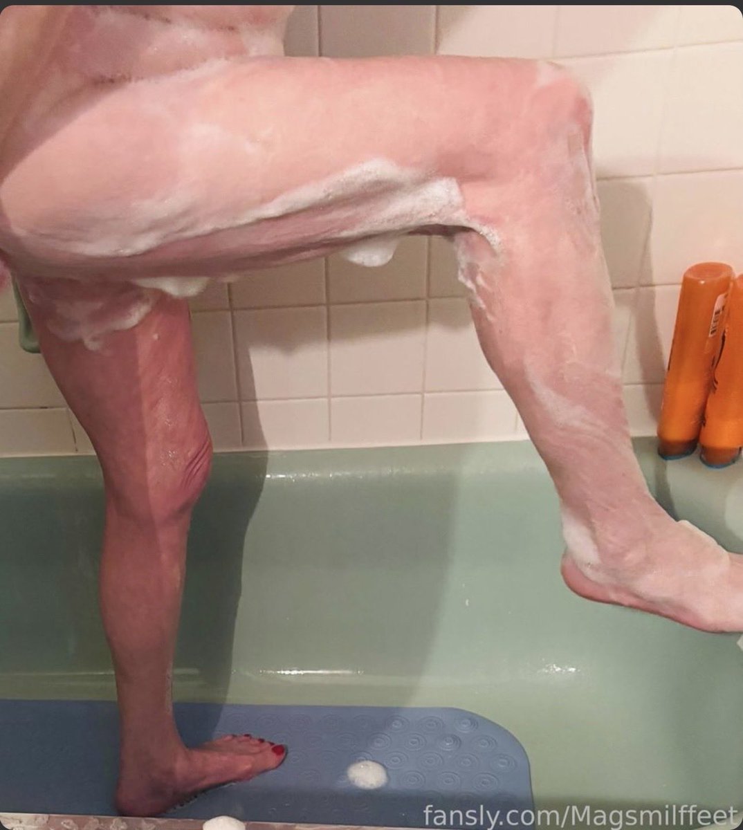 Mags7669's tweet photo. Just added some shower pics and some short shower videos to my page https://t.co/rJXtc6D70f