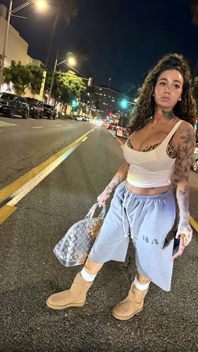 Bhabiana's tweet photo. Bhad Bhabie with her Limited Edition Louis Vuitton Silver Monogram Miroir Alma https://t.co/Z93RL2Nfrh