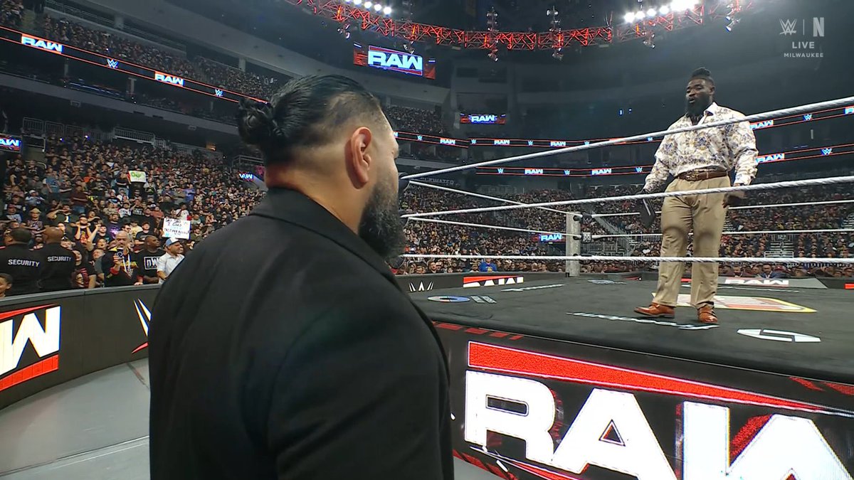 RomaReigns111's tweet photo. 🚨 OBA FEMI VS. BRONSON REED IS SET FOR MITB.

#WWERaw https://t.co/jpe0YkrDdi