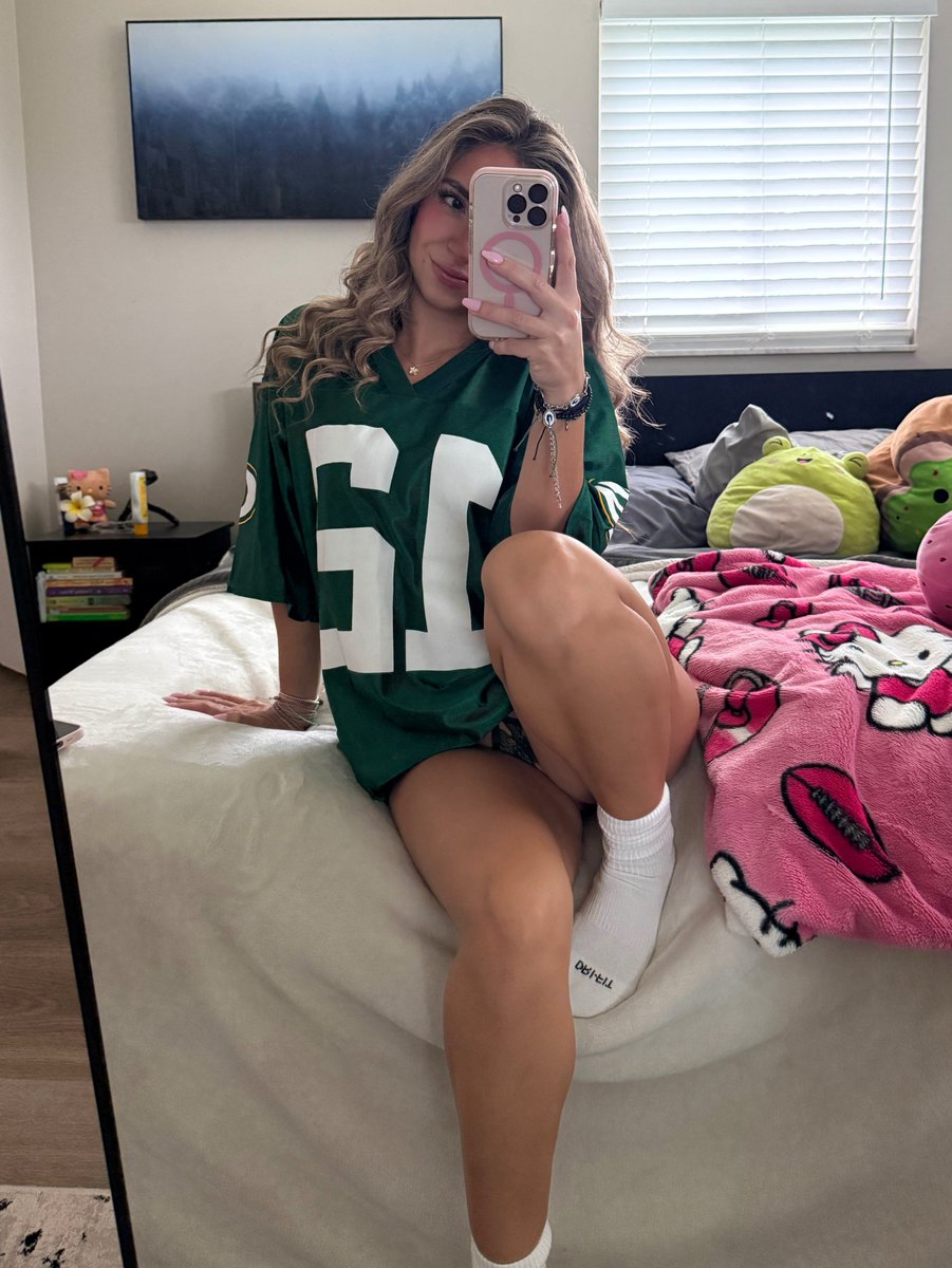 Miaskyeo7y tweet picture