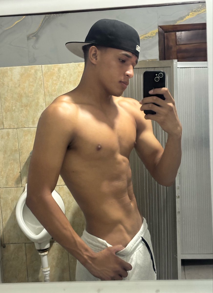 migueladrian_10's tweet photo. 😘 https://t.co/AL7lSRPeTS
