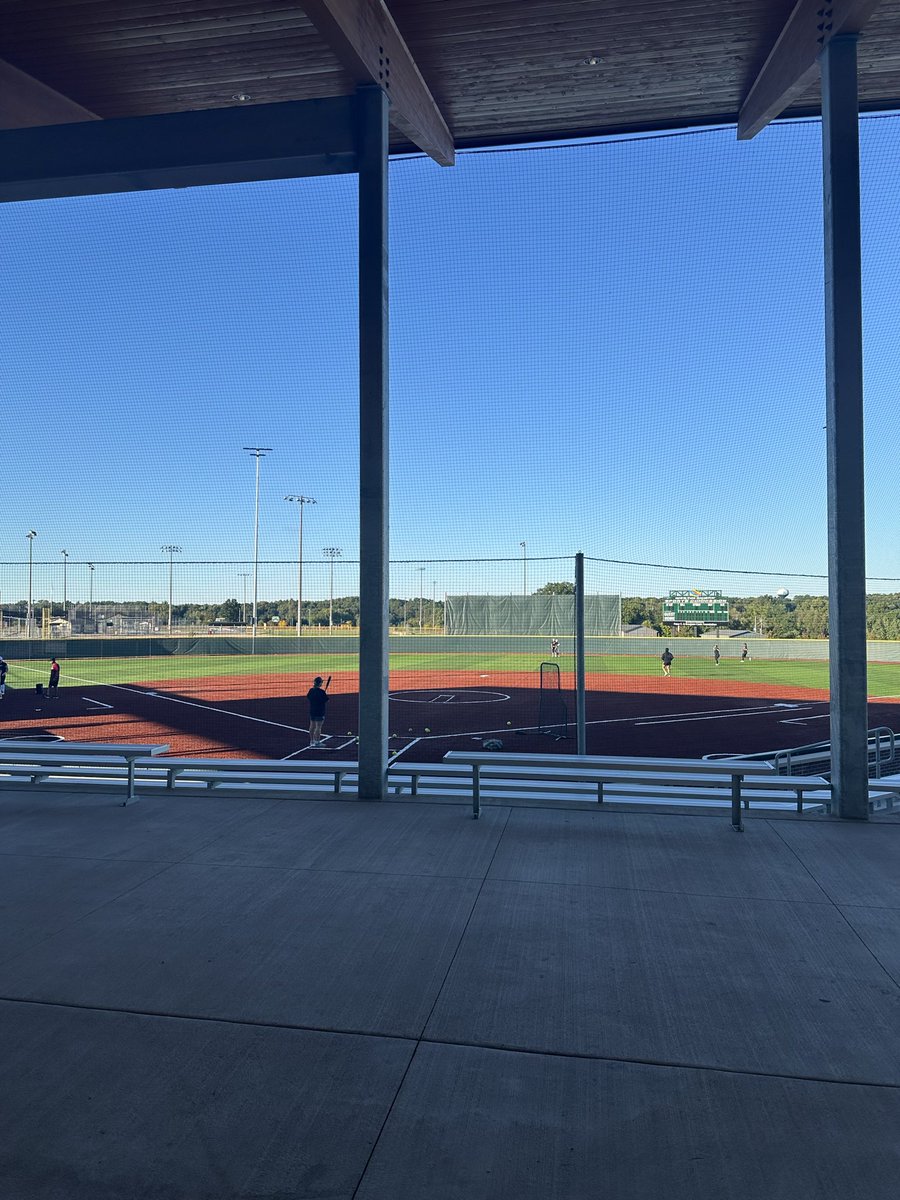 MeijerSprtCompl's tweet photo. Beautiful Monday night here at the Complex. We had @AQSoftball with practice and @FCUnitedMidwestSCOR their weekly practice under the gorgeous moon and lights. Presented by @westmisports https://t.co/WUnle1dmUt